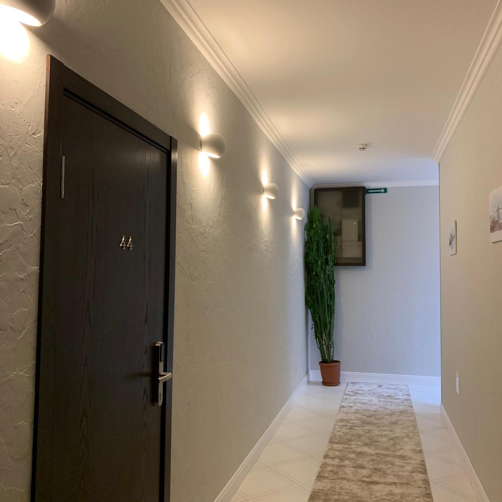 Hotel Business Apartments Dnipro Esterno foto