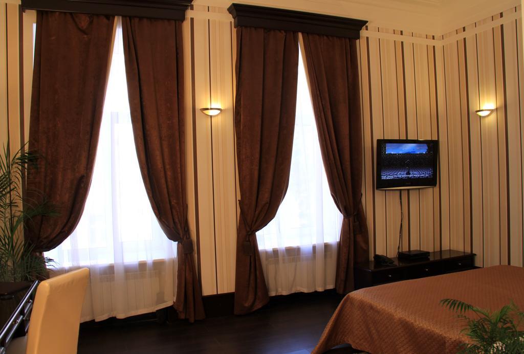 Hotel Business Apartments Dnipro Esterno foto