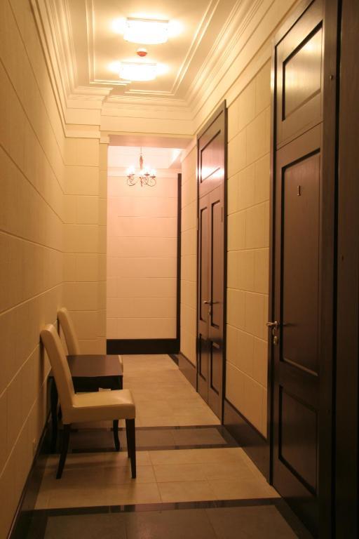 Hotel Business Apartments Dnipro Esterno foto