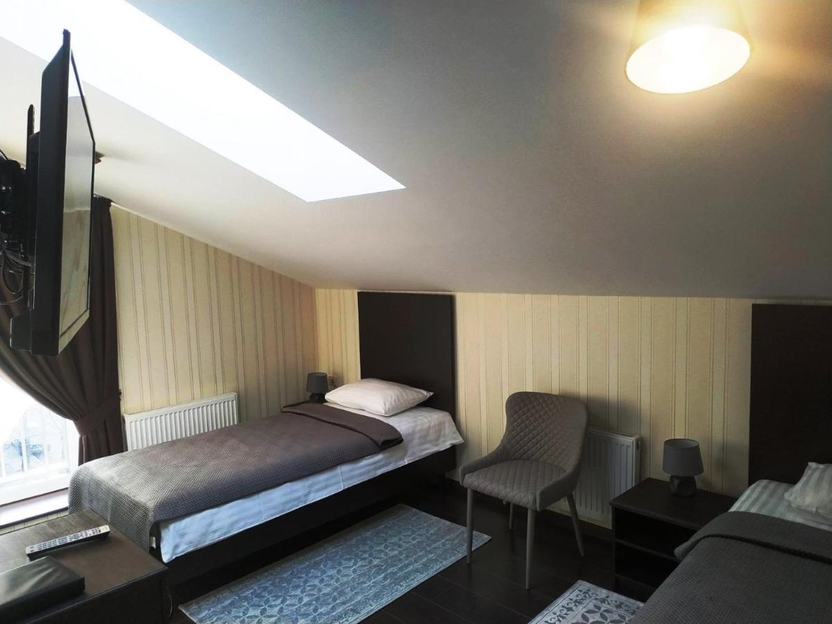 Hotel Business Apartments Dnipro Esterno foto