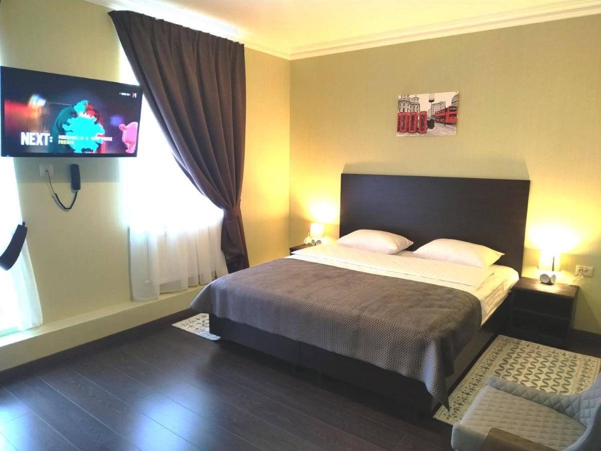 Hotel Business Apartments Dnipro Esterno foto